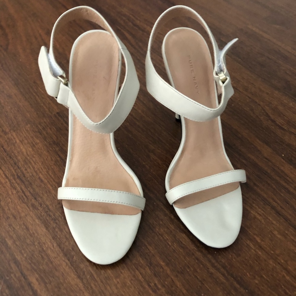 Pure Navy cream Sandals